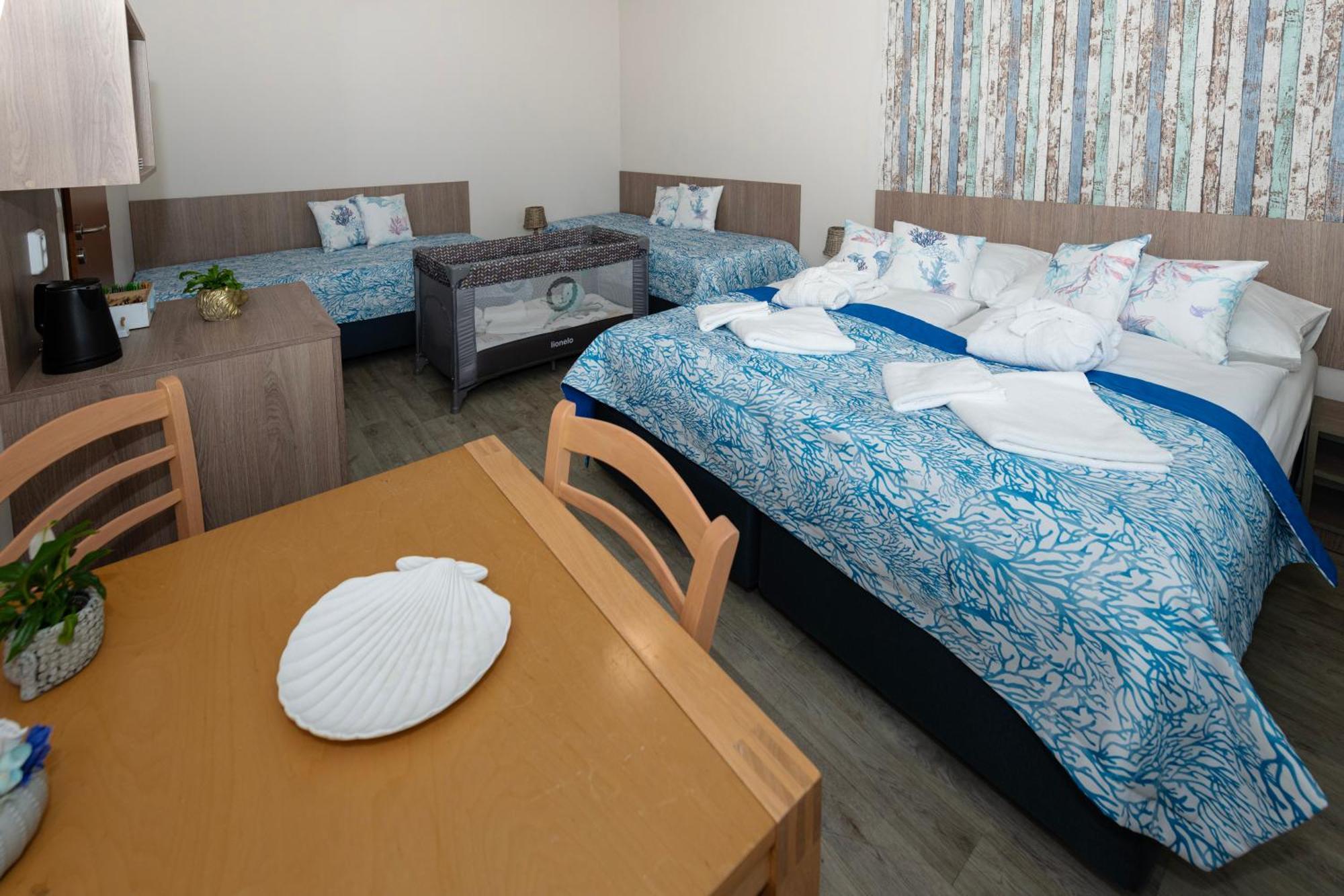 Aqua Hotel Decin Eksteriør billede